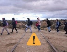 En TikTok circula un nuevo video anunciando que cualquier ciudadano latinoamericano puede entrar a Estados Unidos solo con su pasaporte, pero esto es falso. EFE / ARCHIVO