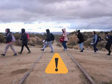 En TikTok circula un nuevo video anunciando que cualquier ciudadano latinoamericano puede entrar a Estados Unidos solo con su pasaporte, pero esto es falso. EFE / ARCHIVO