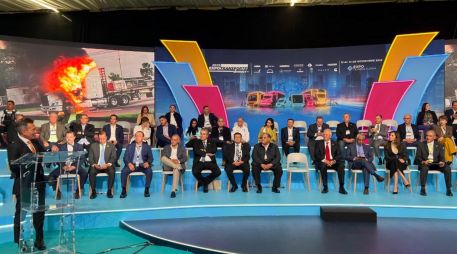 En su discurso, el dirigente hizo un llamado al Gobierno federal para que destine más presupuesto a carreteras. ESPECIAL