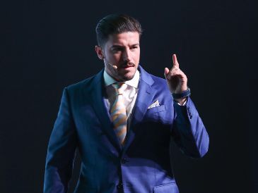 Samuel García, gobernador de Nuevo León, en el foro "México IA+ Inversión Acelerada", realizado en la Ciudad de México. EFE/M. Guzmán