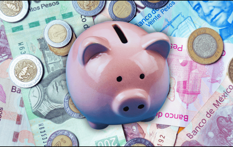 De aprobarse la medida, continuaría la reducción en el tope a las comisiones que cobran las Afore en México. ESPECIAL / CANVA