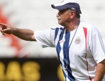 El equipo de Chivas expresó su profundo pesar tras el fallecimiento de Xabier Azkargorta, quien fuera director técnico durante el Torneo Apertura 2005. EL INFORMADOR / ARCHIVO