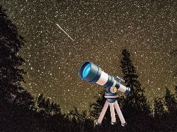 Para presenciar mejor este evento, su pico será el 17 de noviembre y también tendrá gran intensidad las noches del 16 y 18 de noviembre. ESPECIAL / CANVA