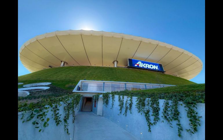 El museo fue diseñado como una “grotto”, una cueva dentro del volcán que representa el estadio, y dialoga con elementos naturales como un pirul centenario, que se convierte en “árbol guardián” del recinto. EL INFORMADOR/ A. Navarro