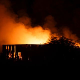 Explosión cerca de aeropuerto de Buenos Aires deja quince heridos y retrasa vuelos