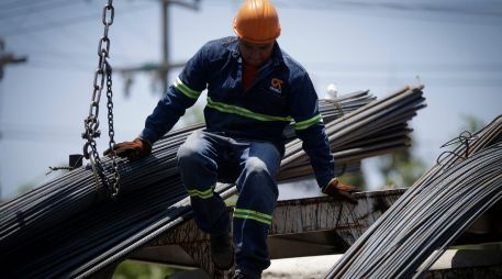 La OCDE y la AIE señalan que las industrias del acero y el cemento suponen el 40% de todas las emisiones de dióxido de carbono. EL INFORMADOR / ARCHIVO