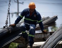 La OCDE y la AIE señalan que las industrias del acero y el cemento suponen el 40% de todas las emisiones de dióxido de carbono. EL INFORMADOR / ARCHIVO