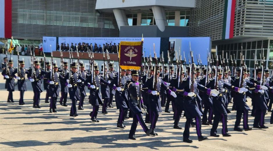 Desde la fundación de la Escuela, han egresado 54 mujeres y 4 mil 898 hombres pilotos aviadores, así como 113 becarios de países amigo. ESPECIAL