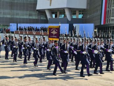 Desde la fundación de la Escuela, han egresado 54 mujeres y 4 mil 898 hombres pilotos aviadores, así como 113 becarios de países amigo. ESPECIAL