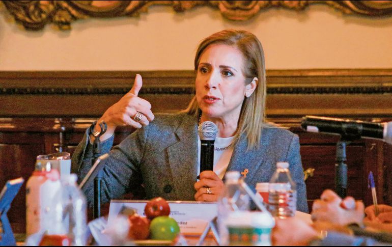Fabiola Loya Hernández. La titular de la SISEMH, encabeza la sesión de la Mesa de Seguridad para fortalecer la estrategia Pulso de Vida. ESPECIAL