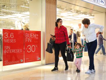 Profeco recuperó más de 232 mil pesos para consumidores y verificó ofertas durante El Buen Fin. EL INFORMADOR/J. Acosta