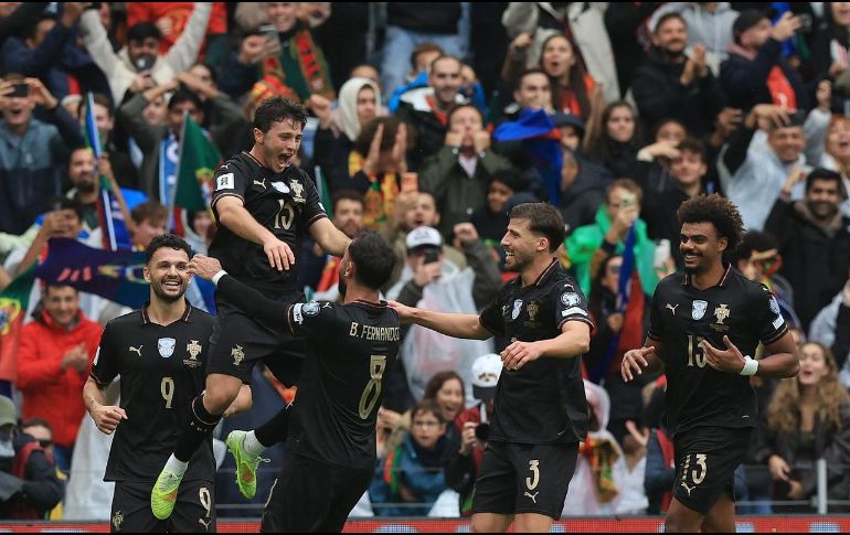 El encuentro estuvo marcado por el dominio absoluto del conjunto portugués. EFE/E. SILVA
