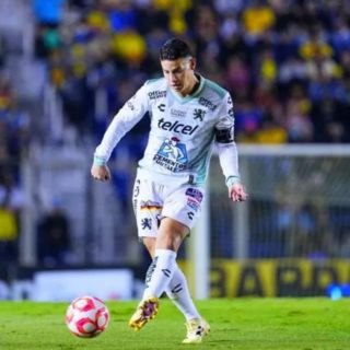 James Rodríguez, entre dos grandes de la Liga MX