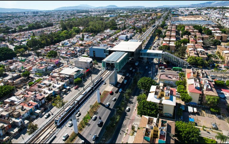 Los accesos a la estación Guadalajara Centro de la Línea 3 del Tren Ligero ya se encuentran habilitados. EL INFORMADOR/ARCHIVO
