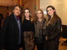 Rafael San Juan, Paty Sánchez, Paty Michel y Ana Pao Sánchez. GENTE BIEN JALISCO /