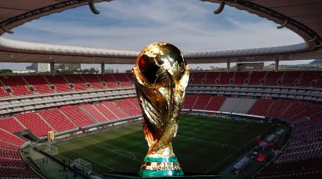 ESTADIO AKRON. Los enfrentamientos en México otorgarán los dos últimos accesos para la primera justa mundialista con 48 selecciones. ESPECIAL / IMAGO7 y AP