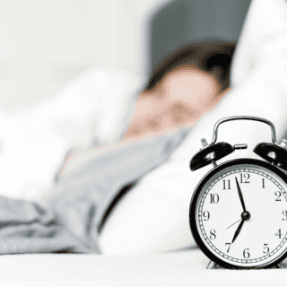 ¿Qué pasa si hago ejercicio y solo duermo 6 horas?