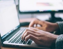 Si te toca trabajar el jueves 20 de noviembre, este se pagará como un día normal. Unsplash