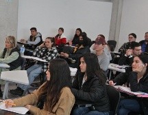 El IMCO prevé que, para 2050, el país formará 28.7 millones de profesionistas en áreas con baja demanda laboral, mientras que persisten vacantes en los sectores de salud, energía y tecnologías de la información. EL INFORMADOR / ARCHIVO