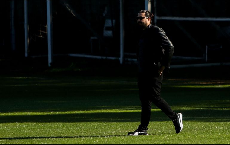 Vergara, quien regresó recientemente de un viaje de negocios a Japón, aprovechó para observar de cerca la preparación del equipo dirigido por el argentino Gabriel Milito. IMAGO7