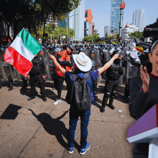 Sheinbaum niega persecución y reacciona a poca convocatoria de marcha