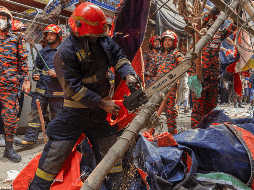 El seísmo ocurrió a las 10:08 hora local y su epicentro se situó 14 kilómetros al oeste-suroeste de Narsingdi, en Banglaseh. AP / A. Goni