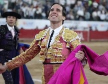 Ortega supo entender la condición del astado desde el inicio: lo recibió con un capote elegante y, ya con la muleta, comenzó su faena con doblones para posteriormente darle espacio y marcarle el ritmo. ESPECIAL.