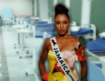 Hace unos días, la delegada de Jamaica cayó desde un metro de altura en un orificio en el escenario, al término de su desfile en traje de gala. ESPECIAL/Instagram @officialgabriellehenry