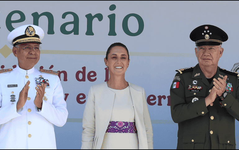 Sheinbaum advirtió que la historia de México demuestra que jamás han triunfado los proyectos que buscan apoyarse en la fuerza, la violencia o el respaldo extranjero para imponerse. EFE / ARCHIVO