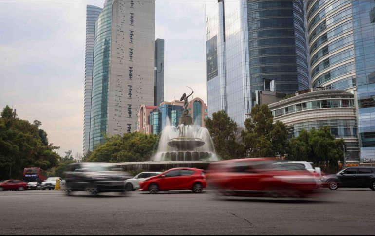 El programa Hoy No Circula se aplica de las 5:00 a las 22:00 horas. SUN/L. Camacho