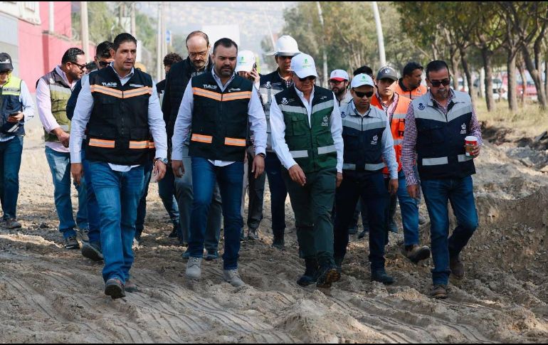 De manera paralela, el recorrido incluyó la supervisión de los trabajos en la avenida Adolf B. Horn, donde el municipio y el estado realizan una intervención conjunta que incluye un nuevo colector pluvial de 18 pulgadas. CORTESÍA
