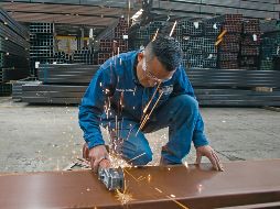 Por los tiempos legislativos, la reforma para reducir la jornada laboral de 48 a 40 horas se discutirá hasta el próximo periodo ordinario en el Congreso federal, que iniciará en febrero de 2026. AFP