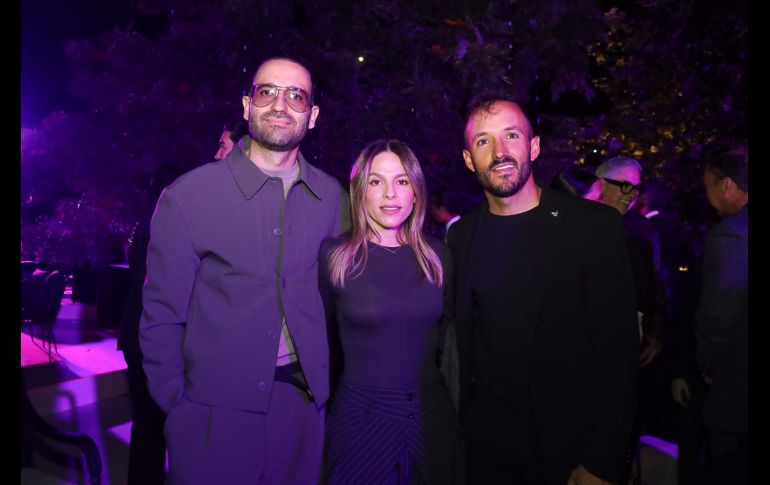 Curro Borrego, Angie Escamilla y Juan Carlos Vergara. GENTE BIEN JALISCO / A. Martínez