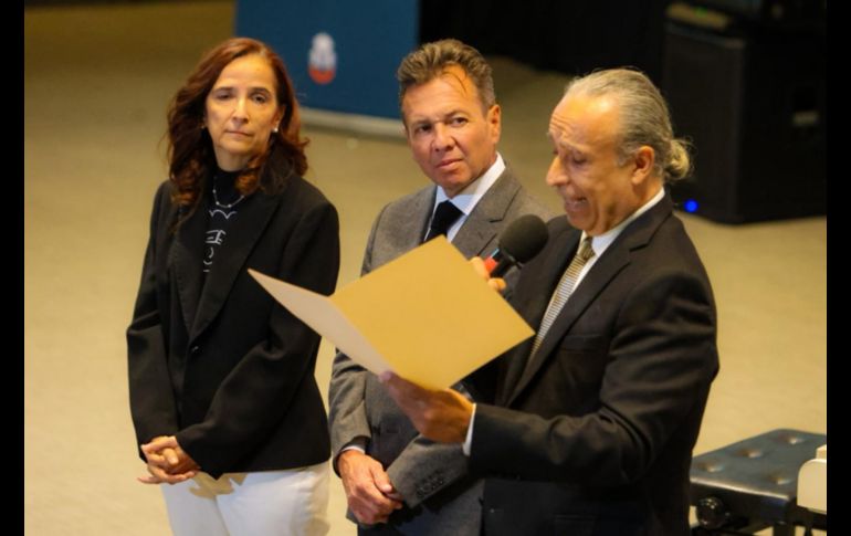 El homenaje concluyó con la proyección del documental 