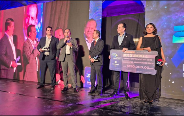 En la entrega del Premio Emprendedor 2025 estuvieron participaron como conferencias Amaury Vergara, presidente y director general de Omnilife-Chivas y Francisco Ramírez, fundador de Station 24 Fitness. EL INFORMADOR/ J. Velazco