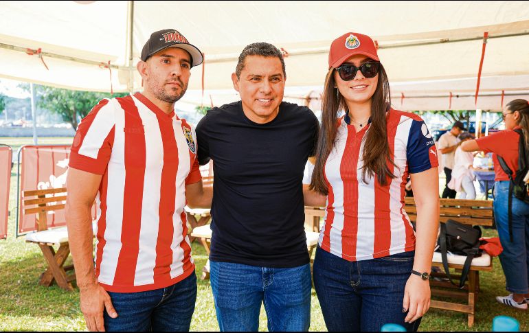 El exjugador agradeció el cariño de los aficionados. EL INFORMADOR/J. Acosta