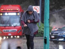 El frente frío número 16 afecta a su paso por el territorio nacional. SUN/F. Rojas