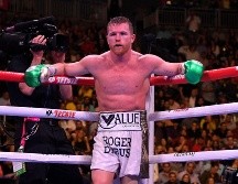 La derrota de Álvarez en septiembre resultó especialmente dolorosa por la pérdida de los cuatro cinturones supermedianos. Imago7 / ARCHIVO