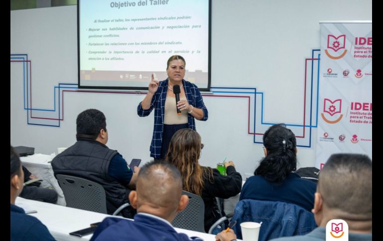 Laboratorio PISA facilitó sus instalaciones para la realización de las sesiones, esta colaboración garantizó que los participantes tuvieran acceso a un entorno adecuado y propicio para el desarrollo de la capacitación. CORTESÍA