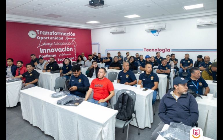 Laboratorio PISA facilitó sus instalaciones para la realización de las sesiones, esta colaboración garantizó que los participantes tuvieran acceso a un entorno adecuado y propicio para el desarrollo de la capacitación. CORTESÍA