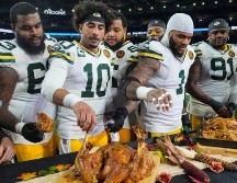 Jordan Love (#10) y Micah Parsons tuvieron destacadas actuaciones en este duelo. AP/P. Sancya