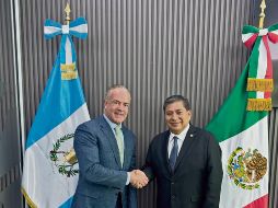 Raúl Rocha presumía cercanía con personal diplomático guatemalteco en México. ESPECIAL