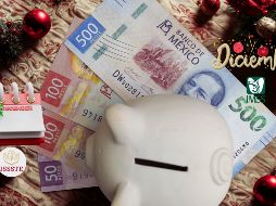 Millones de jubilados esperan las fechas oficiales de pago desde antes para organizar sus gastos. ESPECIAL / CANVA