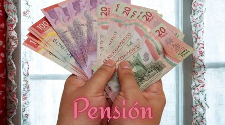 Mientras un grupo recibe su depósito antes del fin de mes de noviembre, otro deberá esperar al lunes para recibir su dinero del mes de diciembre. ESPECIAL / CANVA