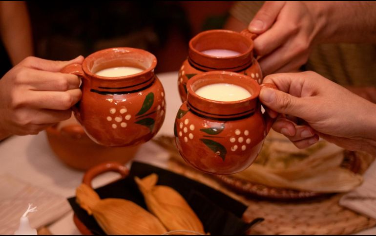 El atole de avena destaca como una alternativa accesible que combina tradición y nutrición, perfecta para quienes desean cuidar su alimentación diaria. CANVA