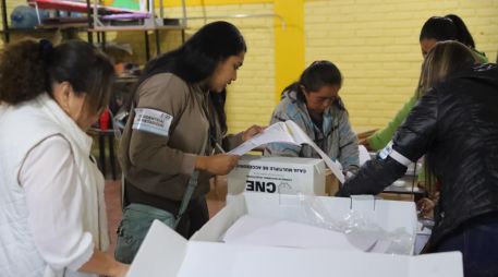 Los hondureños votarán también por tres designados presidenciales (vicepresidentes), 298 alcaldías municipales, 128 diputados al Parlamento local y 20 al Centroamericano. EFE/ G. AMADOR