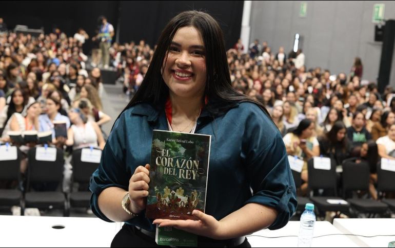 La aparición de Karine Bernal Lobo en la FIL Guadalajara no solo confirmó su éxito: lo amplificó. EL INFORMADOR/ A. NAVARRO.