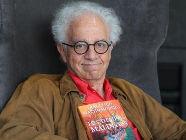 Francisco Martín Moreno presentará "Los tiempos malditos" este lunes 1 de diciembre en el salón 5 de la Expo Guadalajara a las 18:00 horas. EL INFORMADOR/ A. NAVARRO.