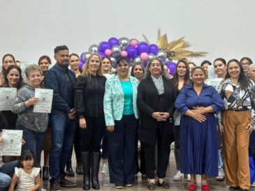 44 mujeres y un hombre concluyeron exitosamente cuatro cursos de capacitación en Zapotlanejo. CORTESÍA