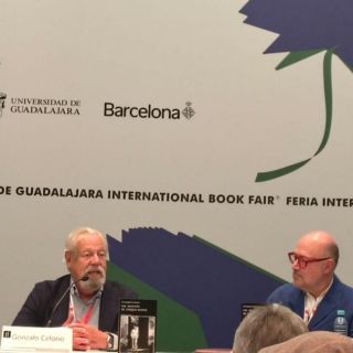 Entre risas y memoria, Gonzalo Celorio presenta ‘Ese montón de espejos rotos’ en la FIL